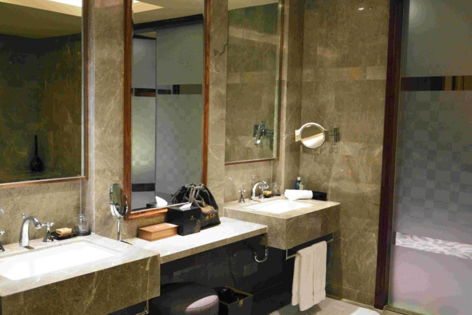 Luxury Blue Horizon Hotel Dongying Dış mekan fotoğraf